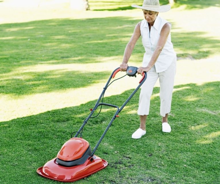Best Lawn Mowers For Elderly Gardeners & Senior Citizens EasyLawnMowing