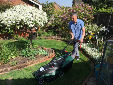 Best Electric Mower for Small Lawns and Gardens