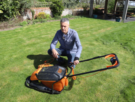LawnMaster 36cm 1800W Hover Mower Review