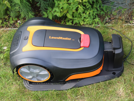 LawnMaster L10 Power System and Charging