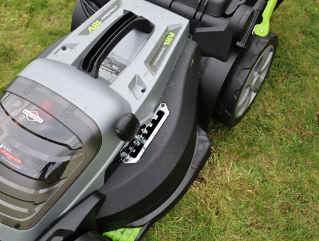 LawnMaster Vs Murray Cordless Lawn Mower Features