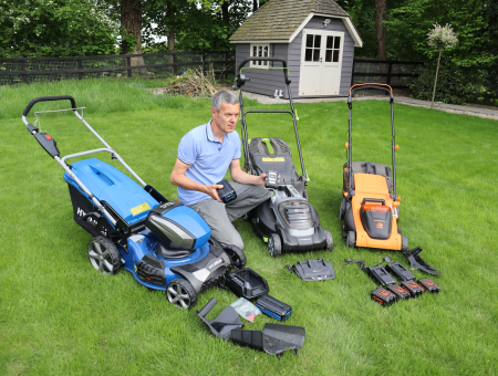 Cordless Lawnmower for Small to Medium-Sized Lawns