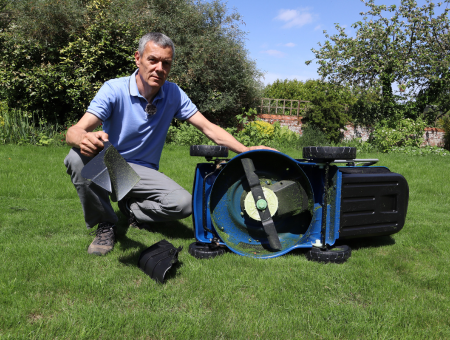 Cordless Lawnmowers Tested and Reviewed