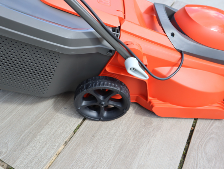 Factors to Consider When Choosing a Budget Lawn Mower